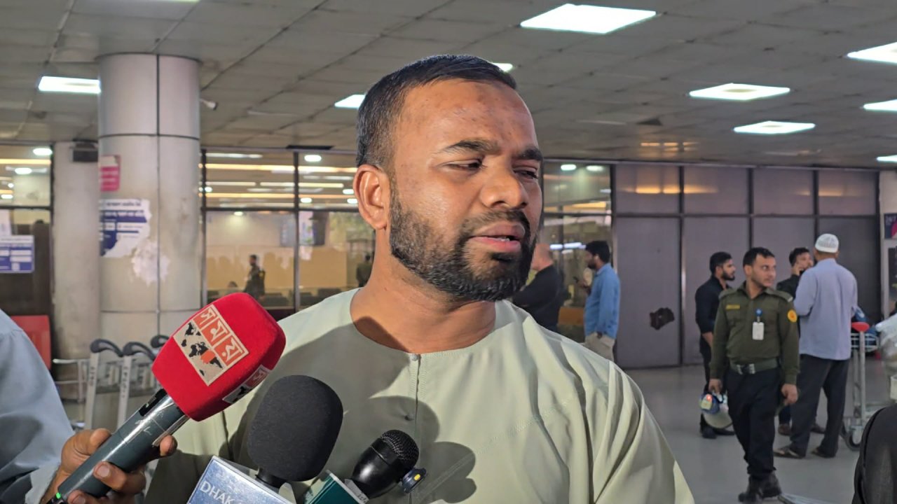 সেখানকার অবস্থা ভয়াবহ, ঝুঁকির মধ্যে ফ্লাইট দেওয়ায় ইউএস-বাংলাকে ধন্যবাদ